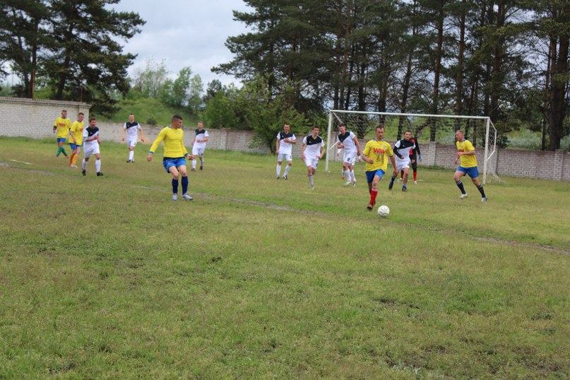 Чемпіонат та першість району стартували