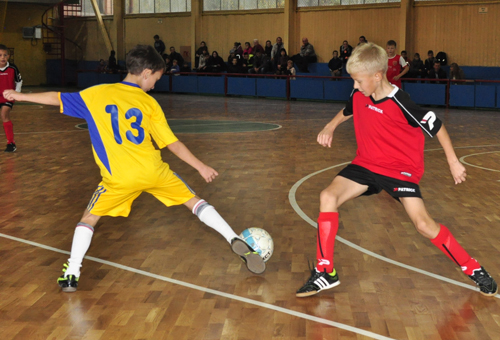 dytyachyj-futzalnyj-chempionat-startuvav